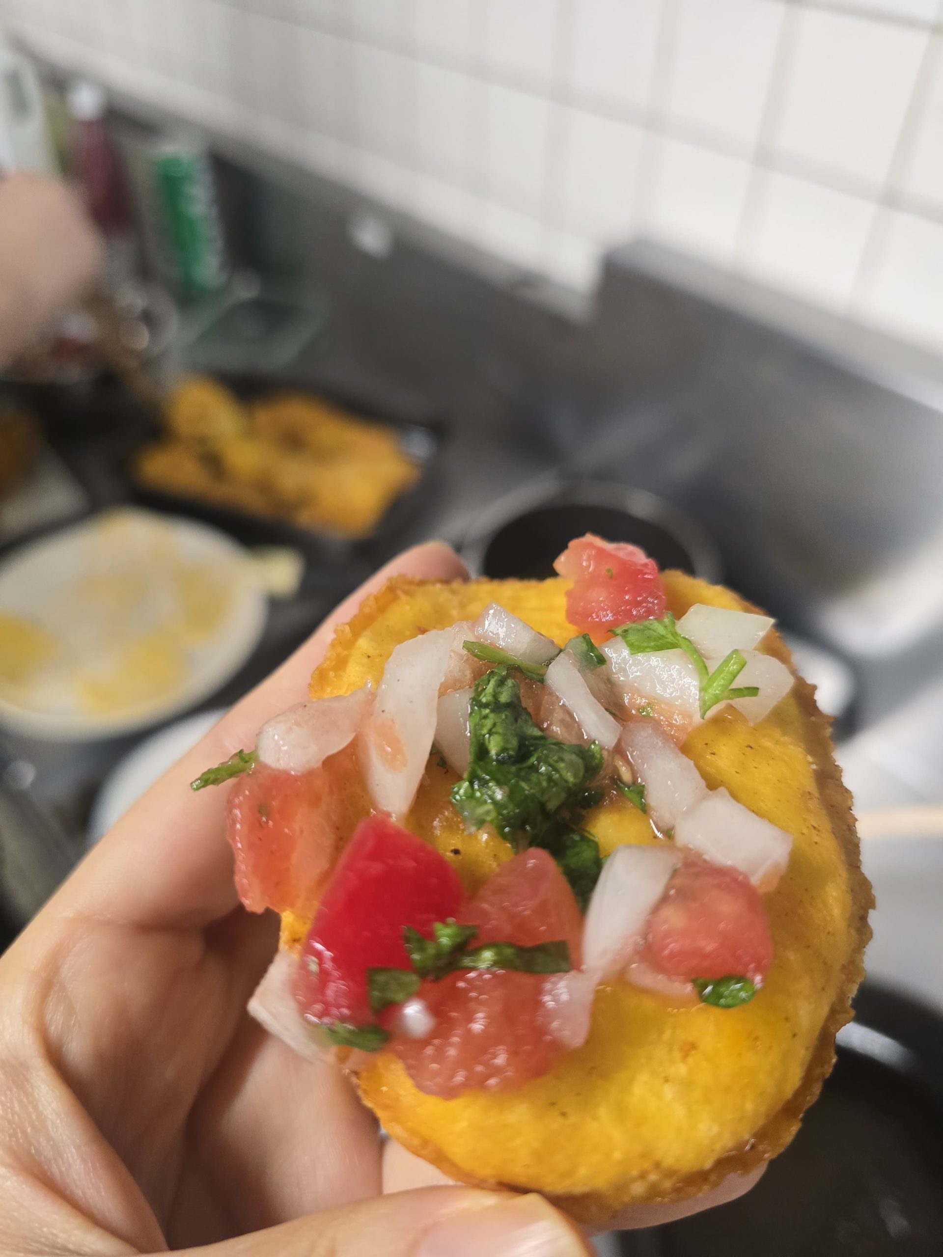 sopaipilla con pebre